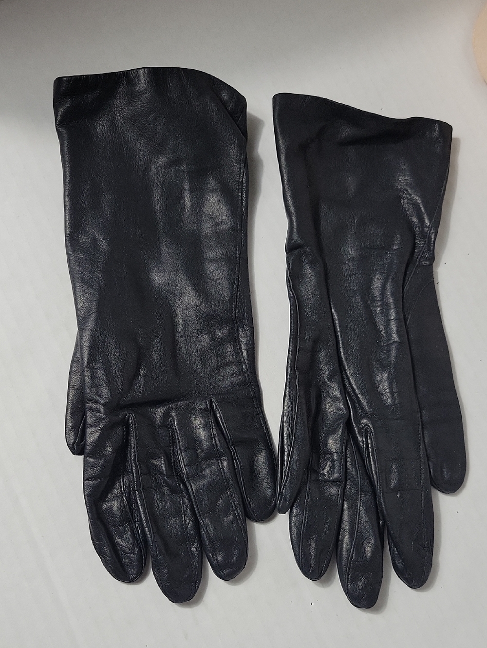 lot of vintage gloves, leather, cotton